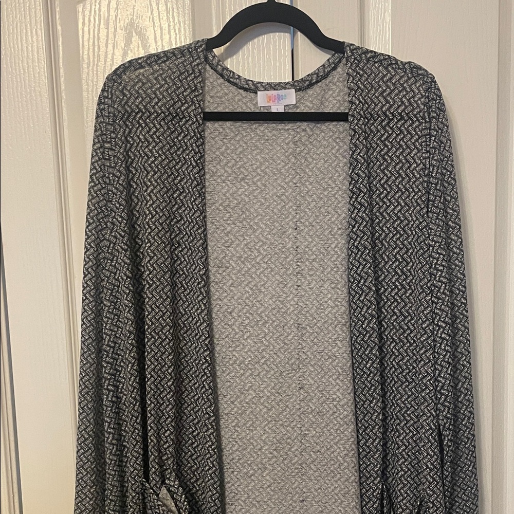 LuLaRoe Sarah sweater